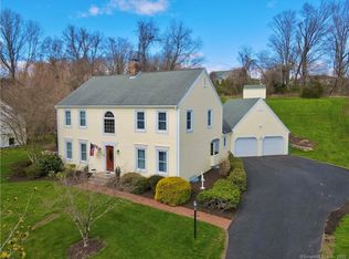 833 Clintonville Rd, Wallingford, CT 06492