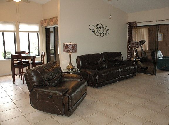2nd image of 1924 Sprucewood Way