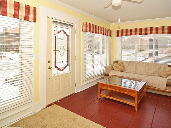 5th image of 4009 N New Jersey St