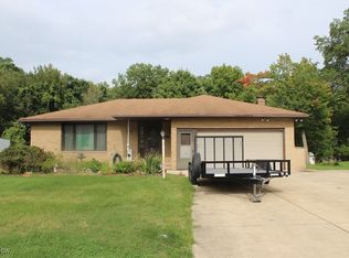 1185 E Dartmoor Ave, Seven Hills, OH