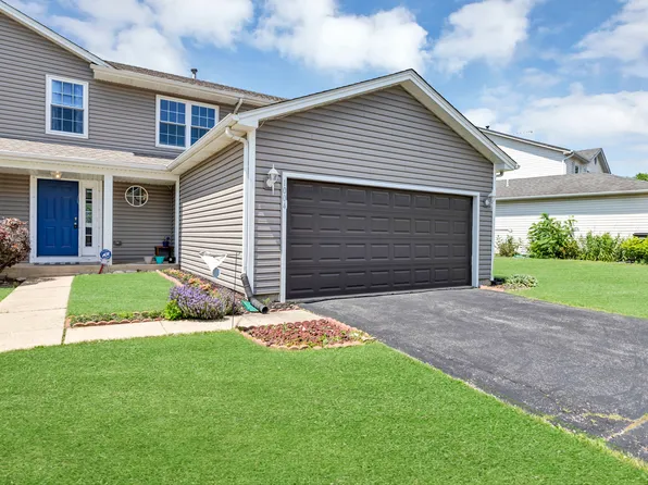 1004 Oak Ridge Dr, Streamwood, IL 60107
