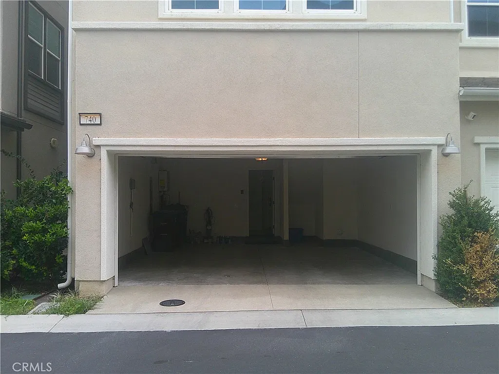 2 bed, 2.5 bath, 1414 sqft, $4,295 — Photo 4