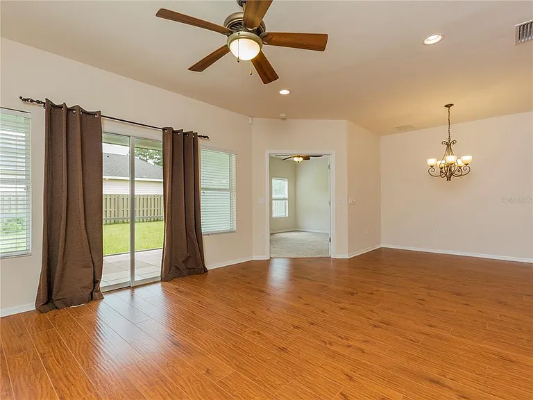 7595 SW 84th Dr — Photo 3