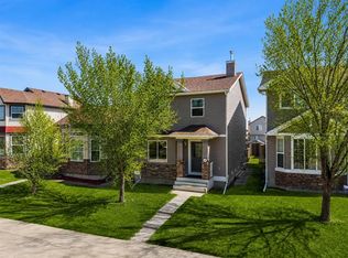 83 N Saddlebrook Gdns NE, Calgary, AB T3J5M5