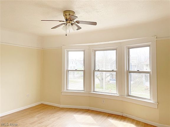 4th image of 4309 E 128th St