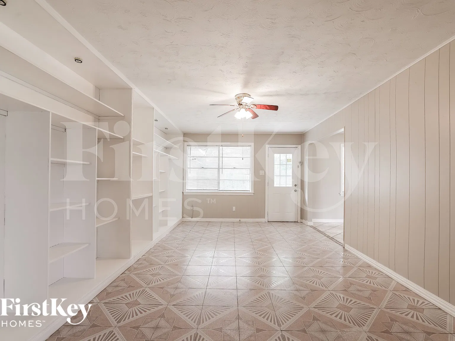3 bed, 2.0 bath, 1786 sqft, $1,800 — Photo 3