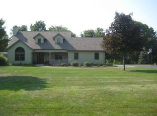 W6067 Whispering Ln, Plymouth, WI 53073