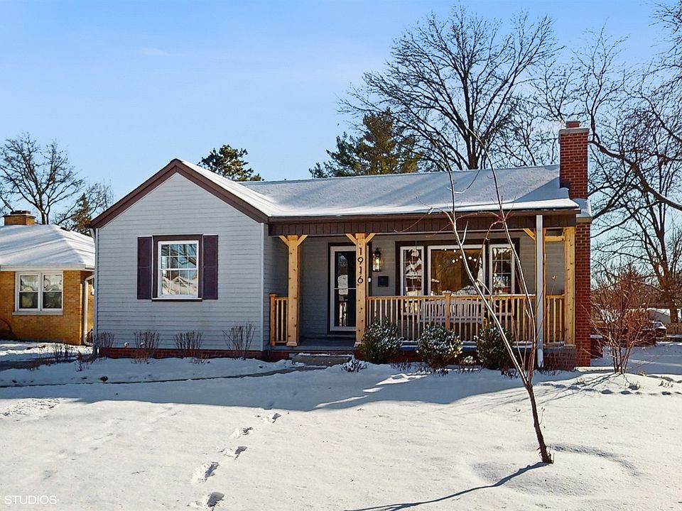 1st image of 1916 E York Ln