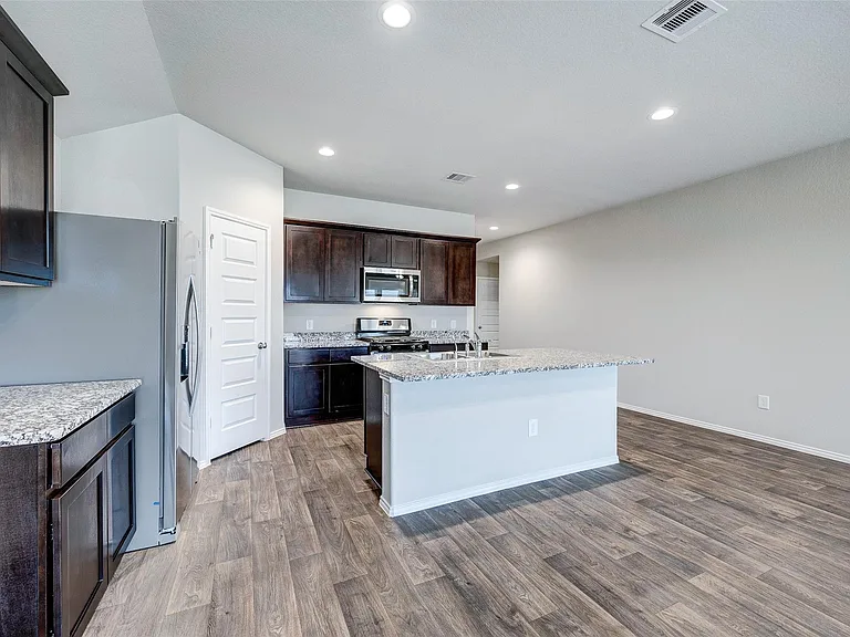 1710 Goose Island Ln — Photo 24
