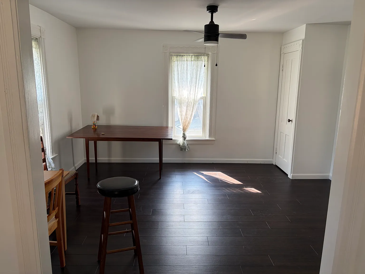 1 bed, 900 sqft, $1,550 — Photo 2