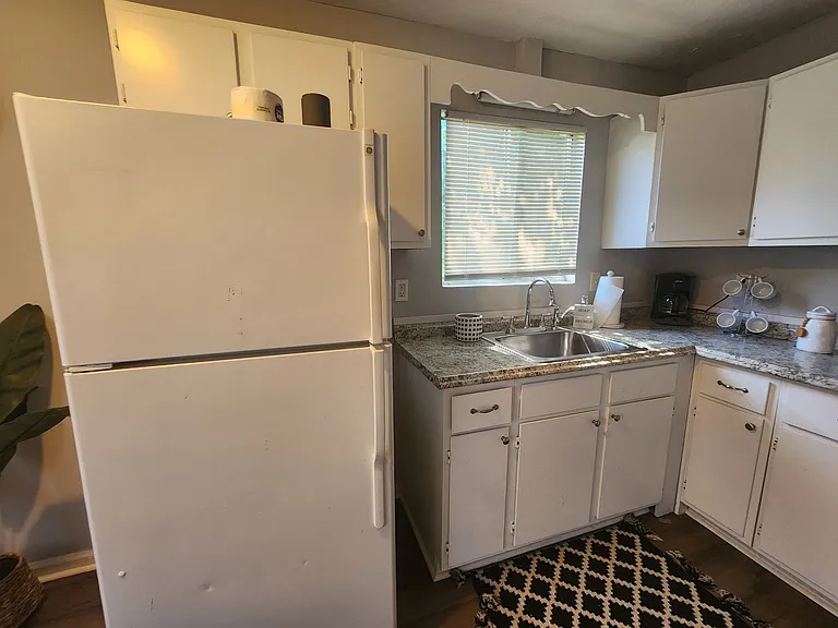 917 Oakview Ave — Photo 57