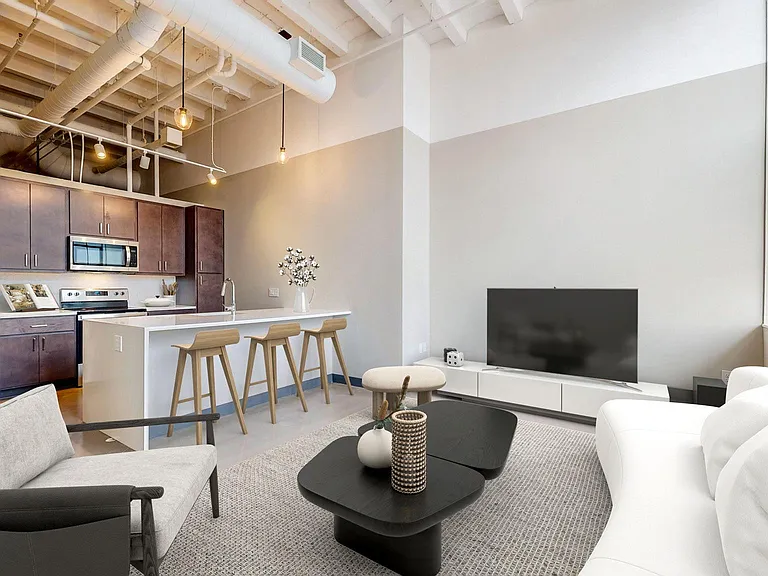 1010 Lofts — Photo 4