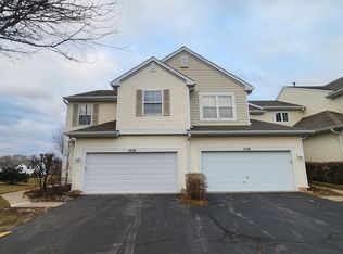1528 Meadowsedge Ln, Carpentersville, IL 60110