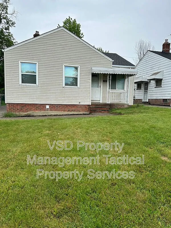 12413 Garland Ave photo 1