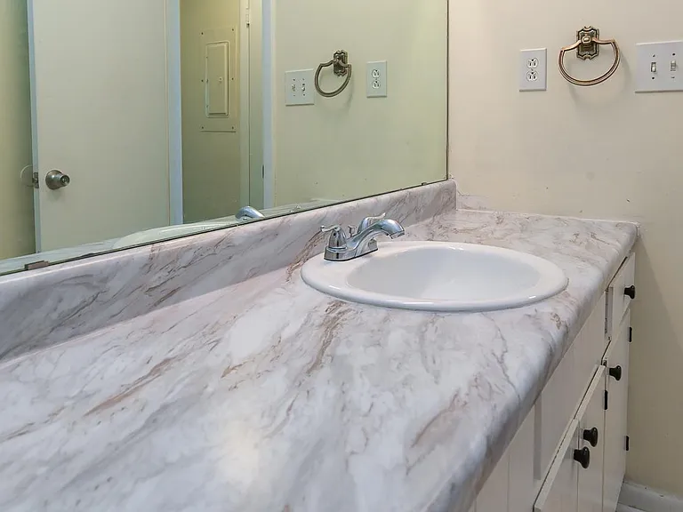 2225 Golf Rd SW #409 — Photo 5