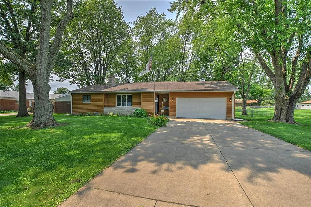 3845 N Constant View Dr photo 1