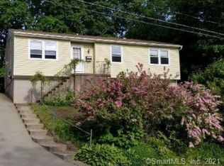 124 Benefit St, Waterbury, CT 06704