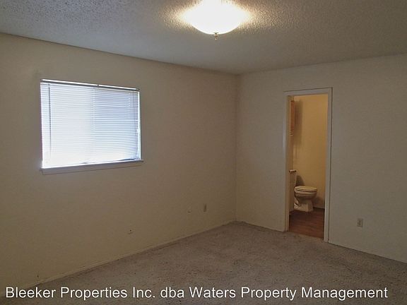 4th image of 2404 Cottonwood Dr #A