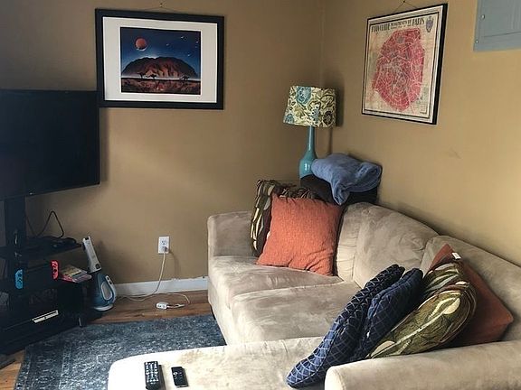 3rd image of 118 Leonard St APT 3