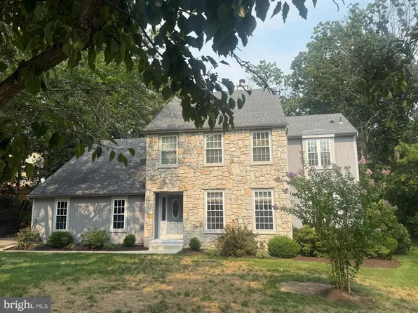 8 Whyte Ct, Voorhees, NJ 08043