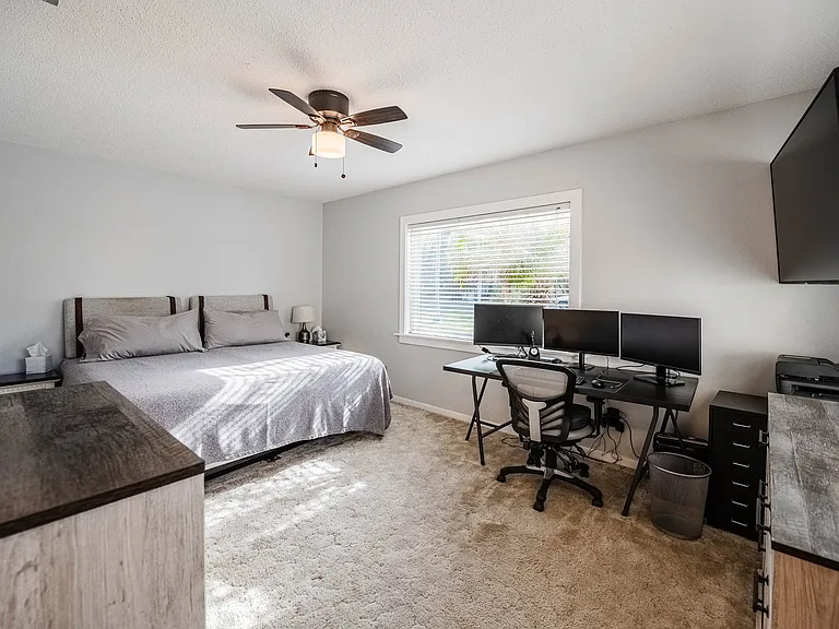 5905 Whispering Pines Rd — Photo 31