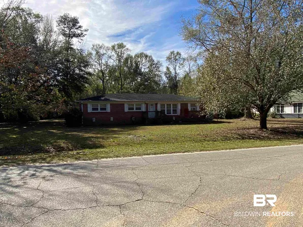 306 Travis Rd, Brewton, AL 36426