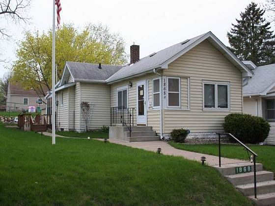 1st image of 1868 Arlington Ave E