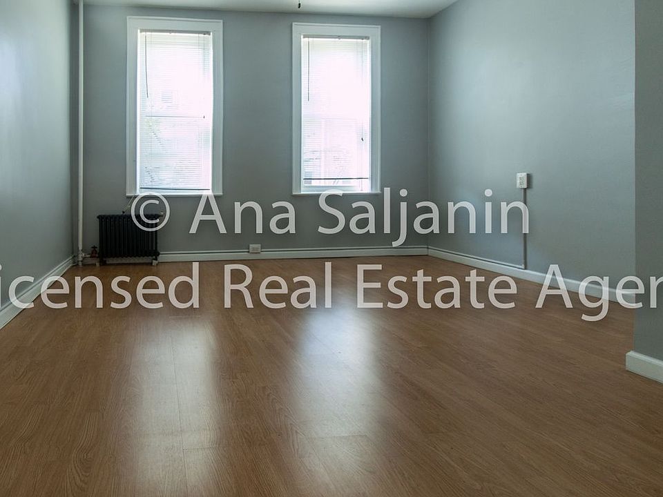 2nd image of 3093 44th St APT 1R