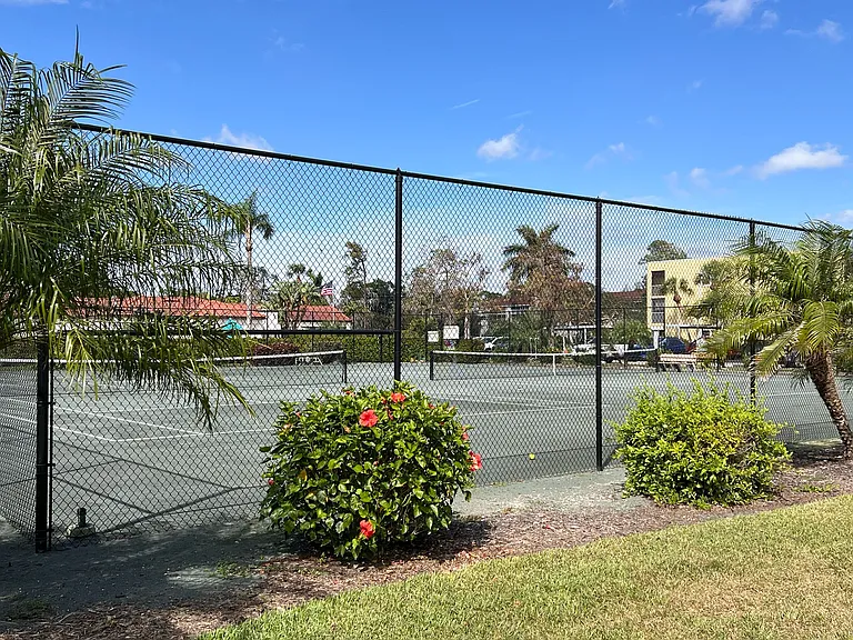 1086 Forest Lakes Dr #305 — Photo 3