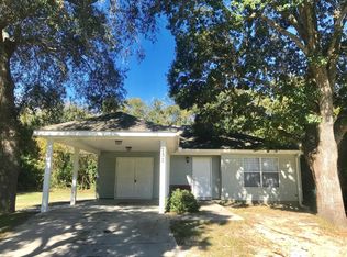 732 Victory St, Gulfport, MS 39507