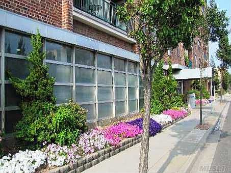 1st image of 333 E Broadway APT 4D