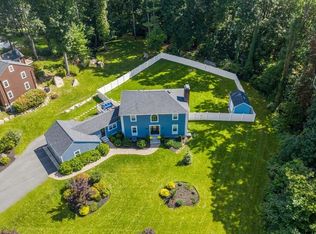4 Stoneway, Lynnfield, MA 01940