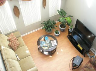 10940 Perry Pear Dr, Zionsville, IN 46077