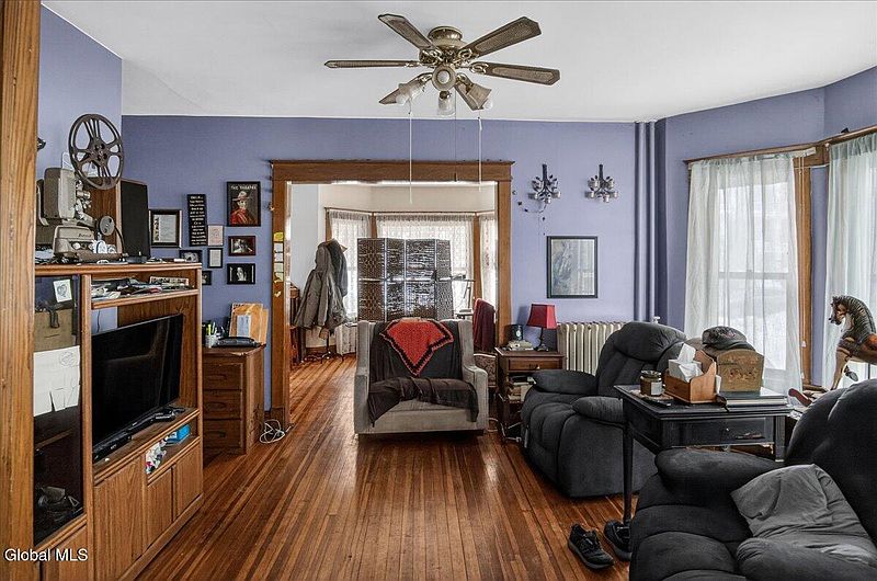 5th image of 380-382 Morris Street
