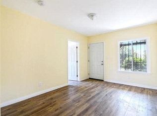 921 W 83rd St, Los Angeles, CA 90044