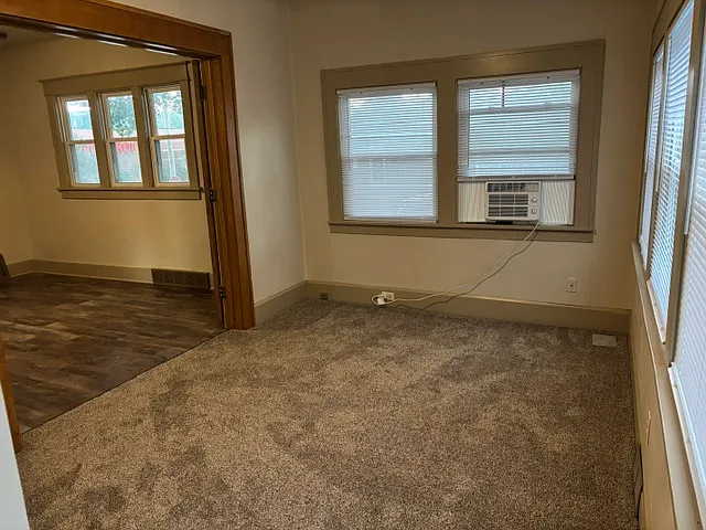 642 35th St #1 — Photo 7