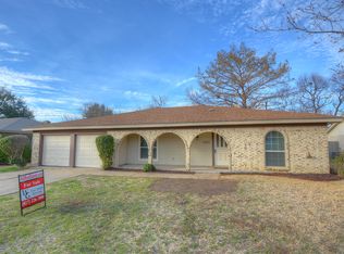 5405 Iris Ln, Arlington, TX 76016
