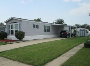 831 Springdale Ln, Dekalb, IL 60115