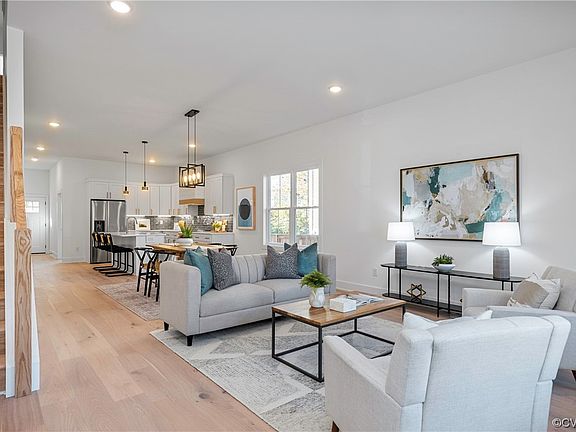 4th image of 3302.5 Barton Ave