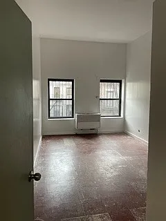 20 Orchard St #4-R — Photo 2