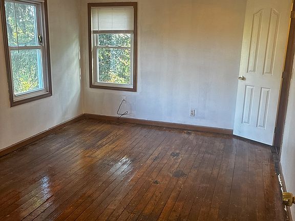 3rd image of 401 W Monroe St #1