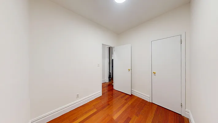 Rented by Bond New York | media 15