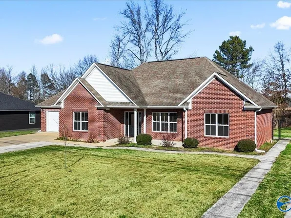 160 Shaw St, Albertville, AL 35950