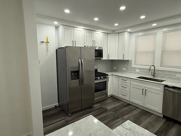 74 E Broad St — Photo 7