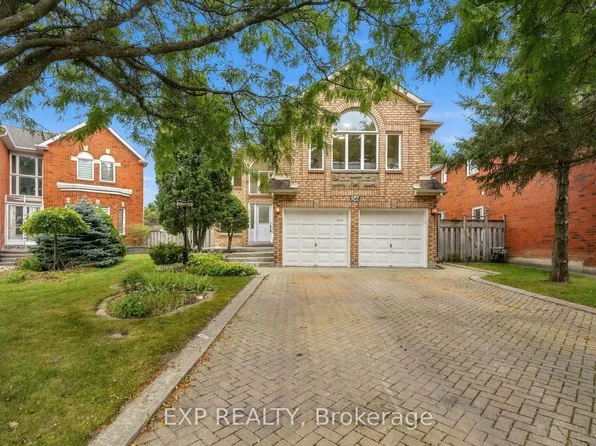 56 Ingleborough Ct, Markham, ON L3R 8M4