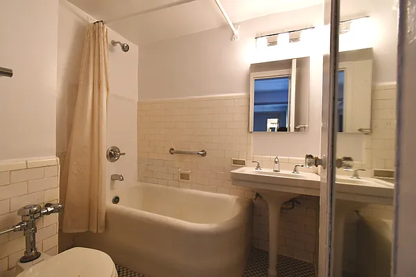 Rented by Elsie Ortiz, LREB | media 14