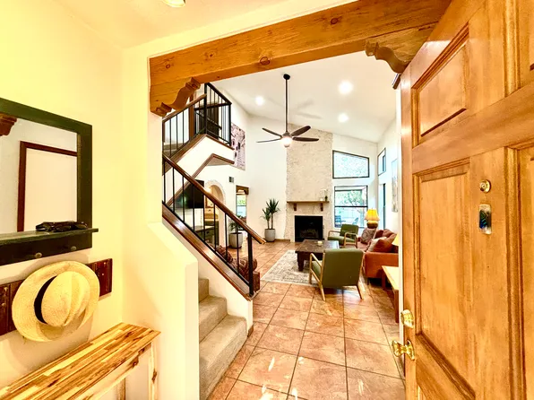 2949 Calle De Ovejas #D, Santa Fe, NM 87505