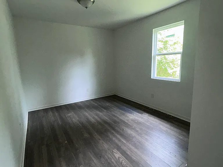 821 42nd Pl N #B — Photo 7
