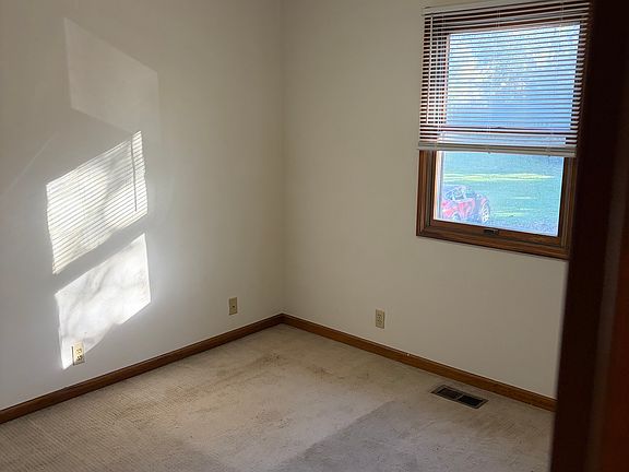 5th image of 3375 Columbus Rd APT C