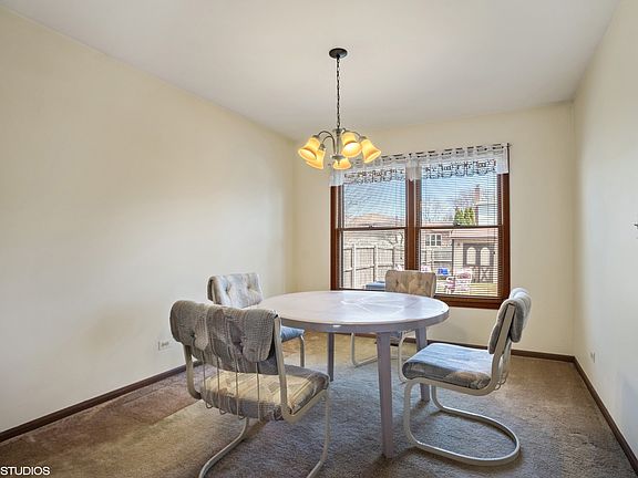 4th image of 1491 Heather Ln